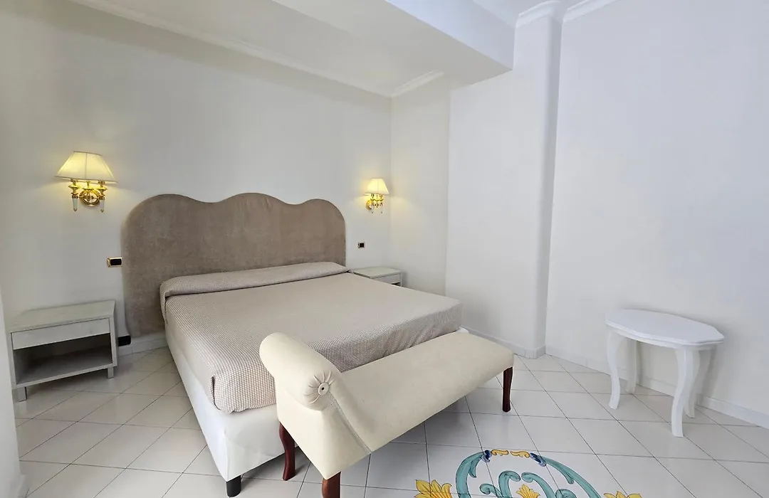 Villa Le Zagare Relais&SPA-1